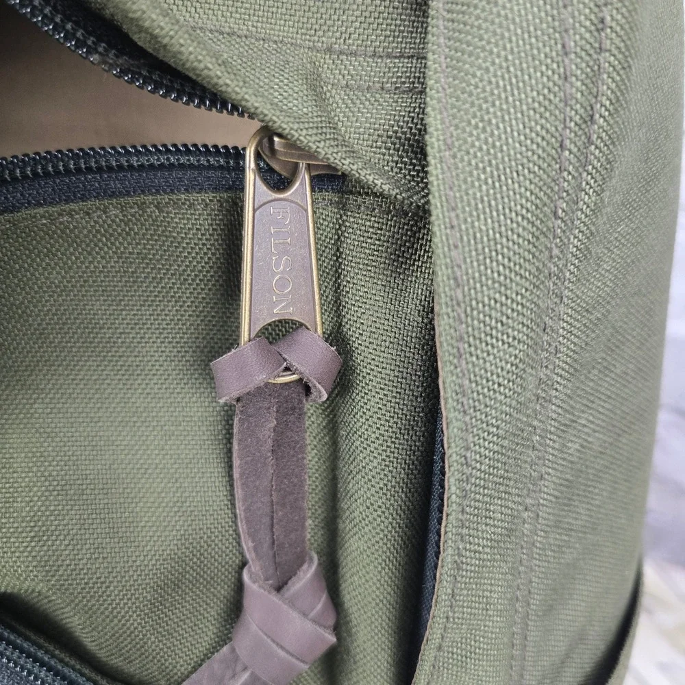 Filson Dryden Backpack Otter Green Cordura Nylon Travel Bag Laptop Sleeve 25L